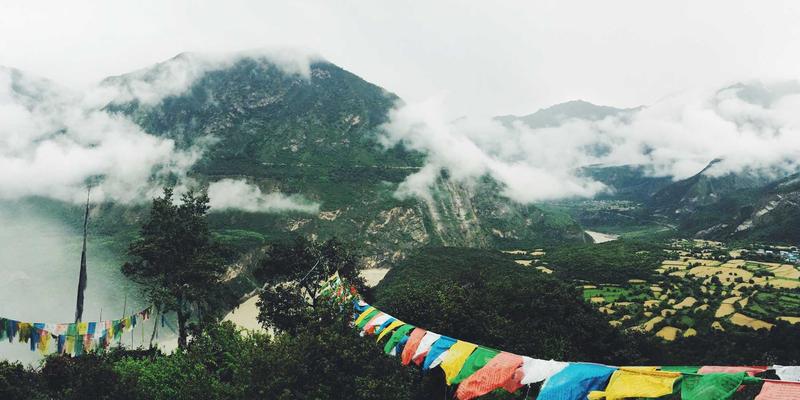 未来已来：赛博朋克风格装修如何兼顾WELL标准下的健康光环境与空气品质